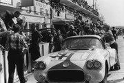 24 HEURES DU MANS YEAR BY YEAR PART ONE 1923-1969 - Page 49 60lm04-Chevrolet-Corvette-Lee-Lilley-Fred-Gamble-12