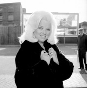 Diana-Dors-c22