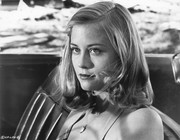 Cybill-Shepherd-b80