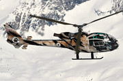 e SA342J F-HGUN (cn 1058) Courchevel 8 Mar 14 (Gregory Manchon)