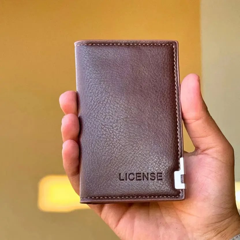 Internal Zippered Coin Pocket