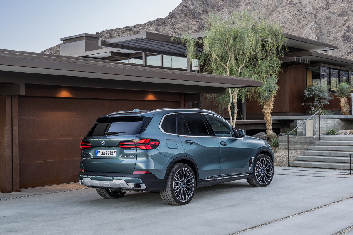 P90489797_highRes_the-new-bmw-x5-xdriv