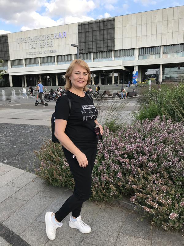 905F05FE-444C-4C6C-8799-5F4040190F00