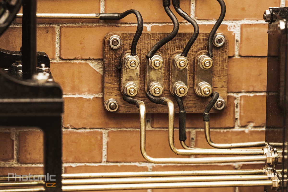 94613795-339F-4B76-82AF-310D9FB27630