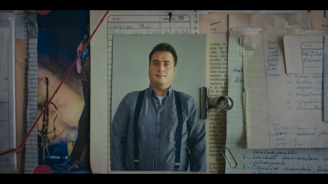 Lovers Anonymous 2025 S01E01 Netflix 1080p WEB DDP x264-NM21.mkv_snapshot_04.33.213