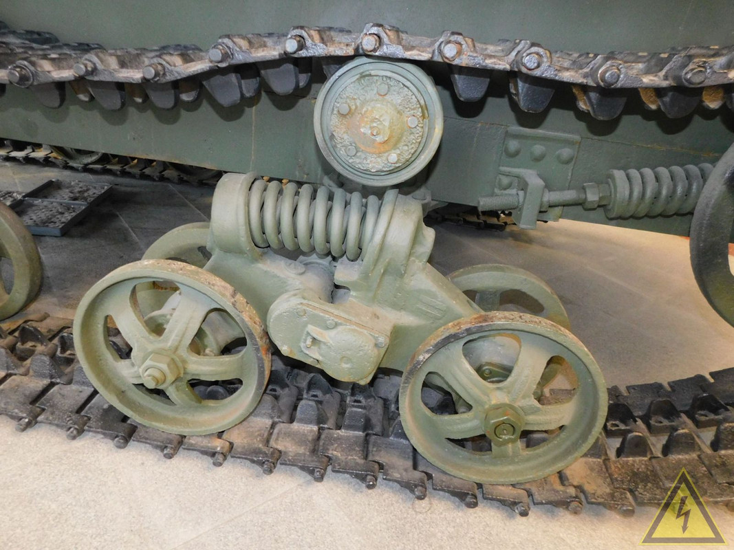 Макет советского бронированного трактор ХТЗ-16, Музейный комплекс УГМК, Верхняя Пышма DSCN5553
