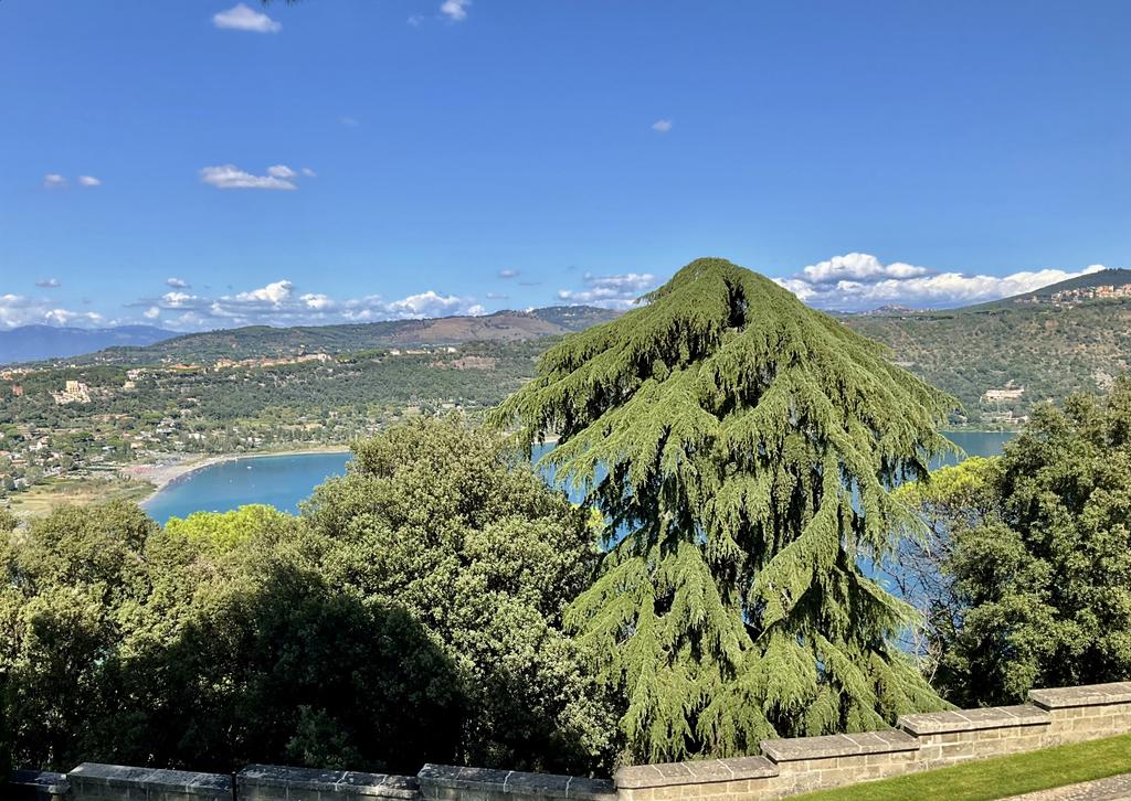 Жаркий сентябрь на побережье Тирренского моря.