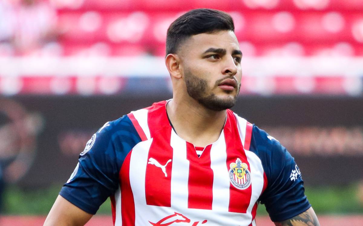 Alexis Vega de Club Chivas presuntamente provocó un accidente de auto