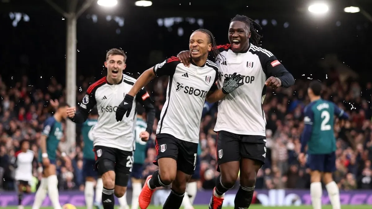 Fulham consigue su pase a cuarta ronda en la FA Cup con Raúl Jiménez en la banca