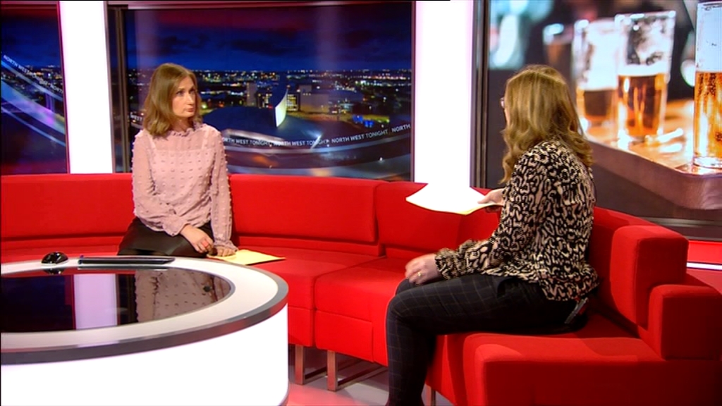 02.25 - 19.00.00 - The One Show. Alex Jones and Ronan Keating bring y....ts_snapshot_21.19.497