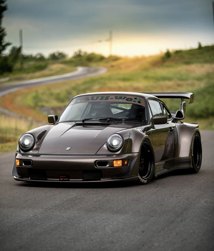 55469679-4C71-4B4D-9B97-30D38808D280