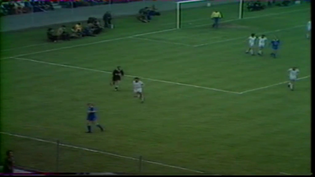 Copa de la UEFA 1977/1978 - Final - Vuelta - PSV Eindhoven Vs. Bastia (576p) (Francés) Vlcsnap-2021-04-04-01h37m56s247