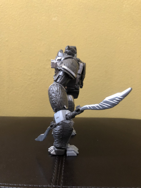 Rise-Of-The-Beasts-Mainline-Voyager-Optimus-Primal-05