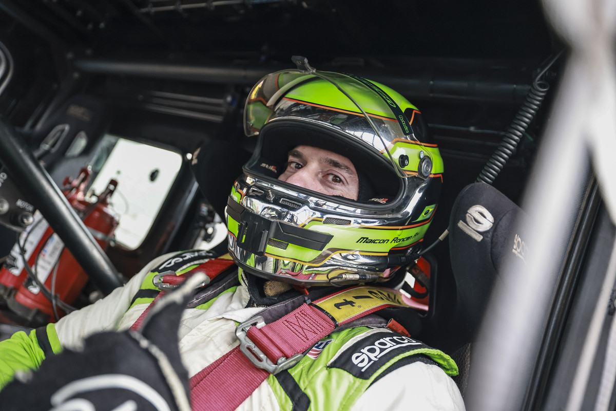 Londrina bastidores 07358