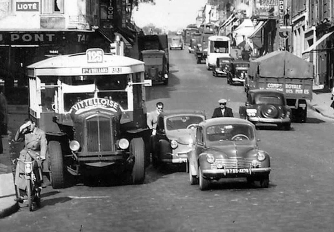 B8C3F924-38B4-4C4D-A869-523B4EFE2E57