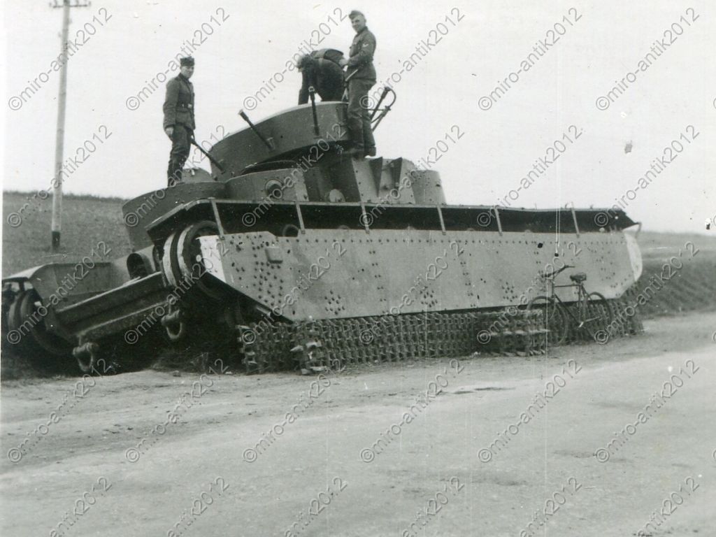 Foto, Wehrmacht, zerstörter russischer schwerer 
