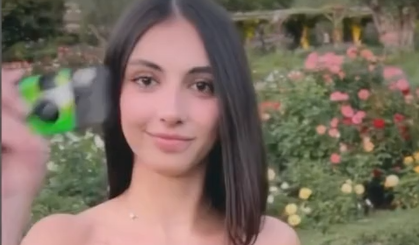 Sara Maughan Strips Naked Showing Her Big Tits and Shaved Pussy