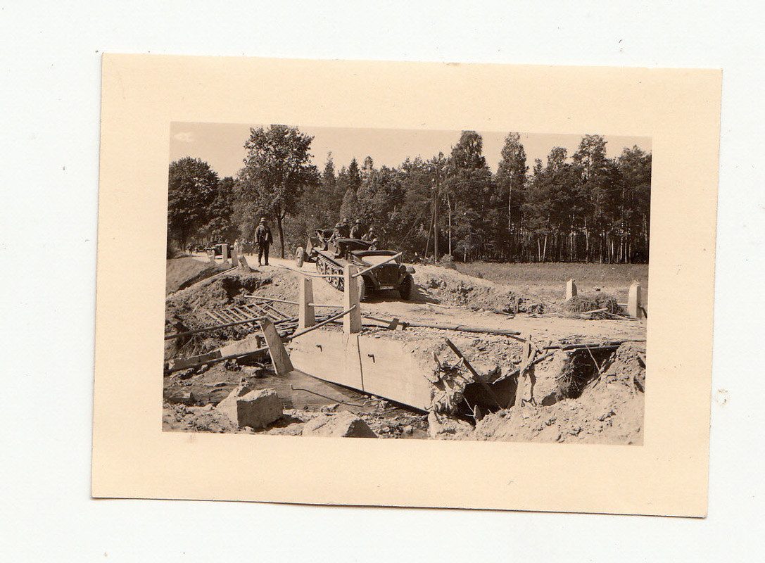 Orig. Foto Polen, Deutsches Halbkettenfahrzeug ü