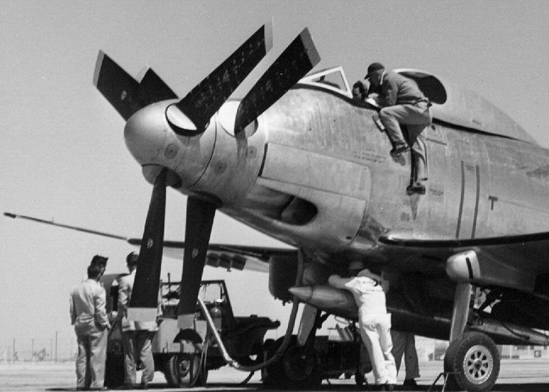 Douglas A2D Skyshark-18