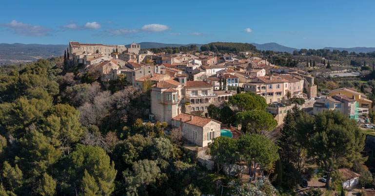 Castellet - Page 4 1501-IPQq-W-v