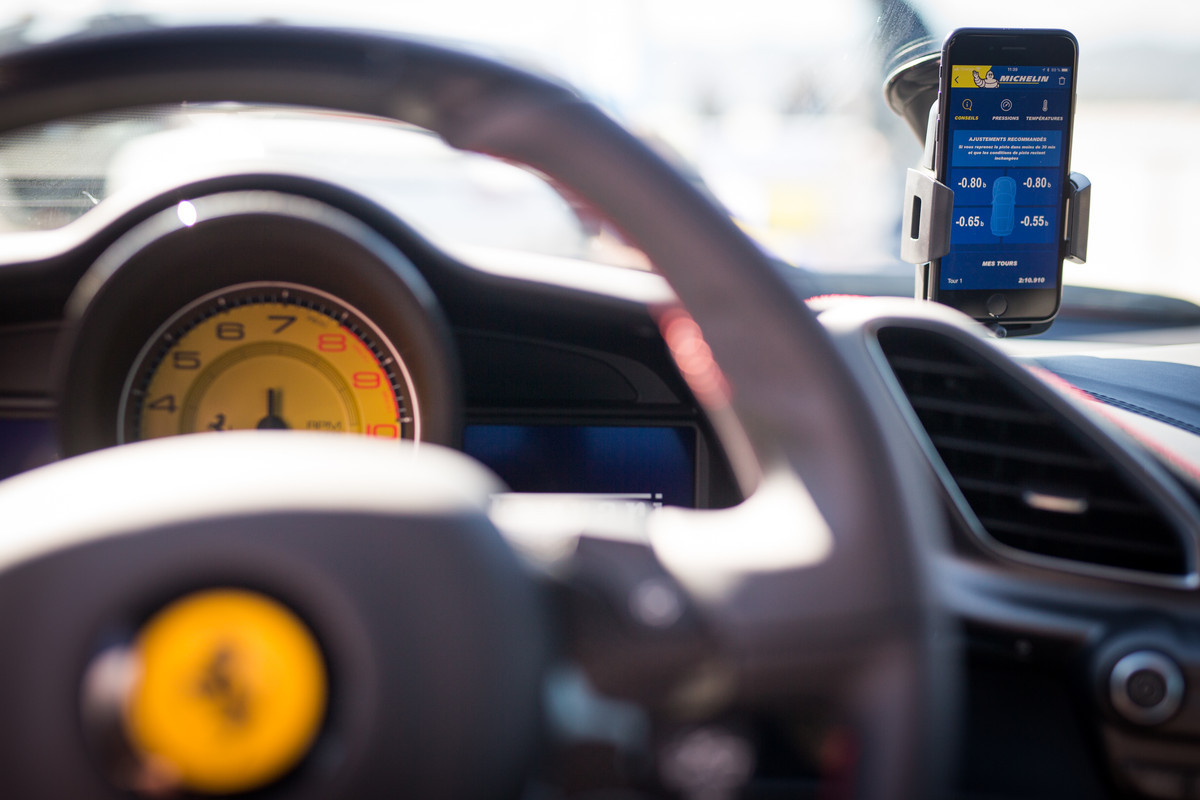 MICHELIN-Track-connect_21