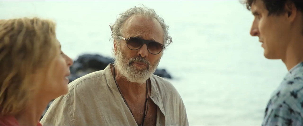 Honeymoon Crasher 2025 WebRip [Hindi + English] 480p, 720p ESub Screenshot