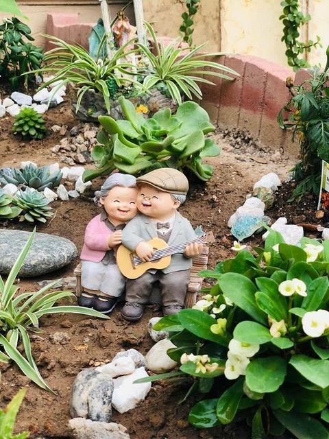 [Image: 83-ED75-F3-09-DF-4-E95-9490-70-B87-D10598-D.jpg]