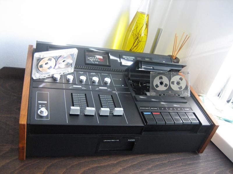 [Bild: HITACHI-Tape-Deck.jpg]