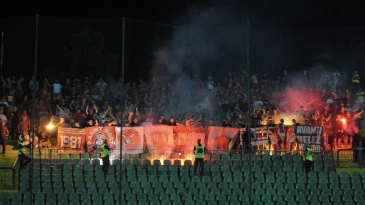 949F25E2-6F2D-4089-80D6-DEF16676905E