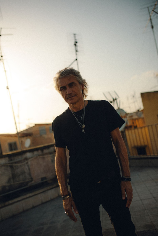 Luciano Ligabue, il nuovo singolo e il tour 2023 