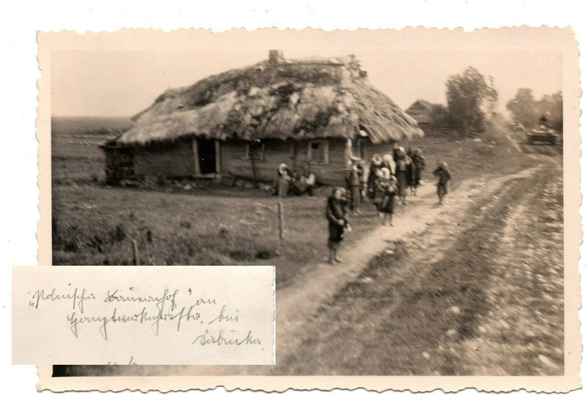 Polen 1939 Panzer Rgt.5 Dorf b. Sabinka Hütten Einheimische