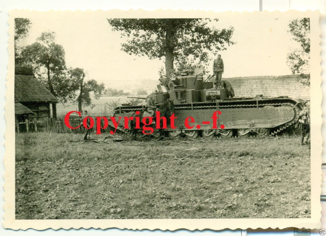 POLEN (29.6.41) - PANZER - Russ.52to.Tank -T-35