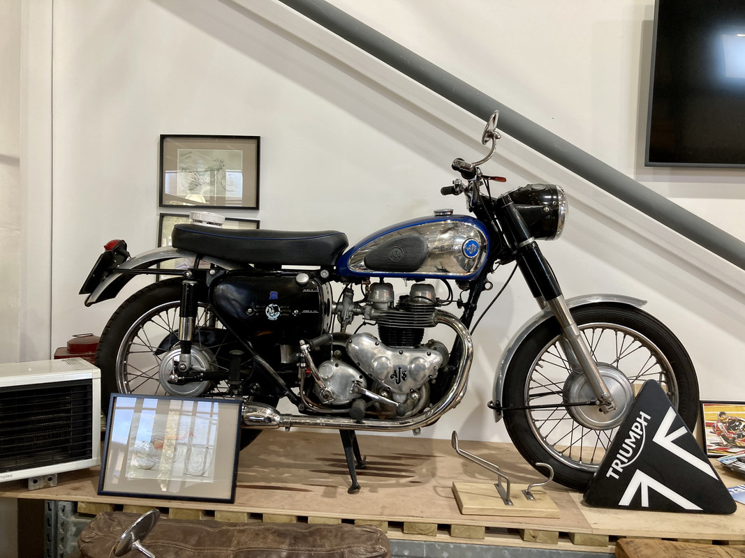 ADF219E5-E277-4713-8E81-852EB60E9675