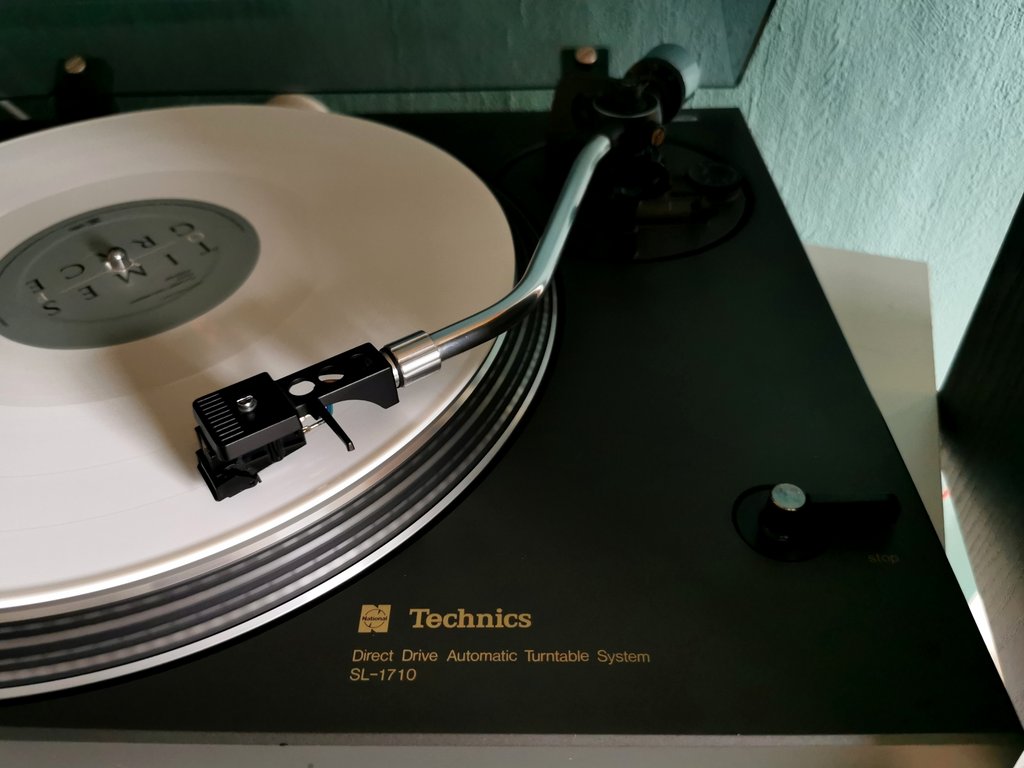 [Bild: Technics-SL-1710-2023-VI.jpg]