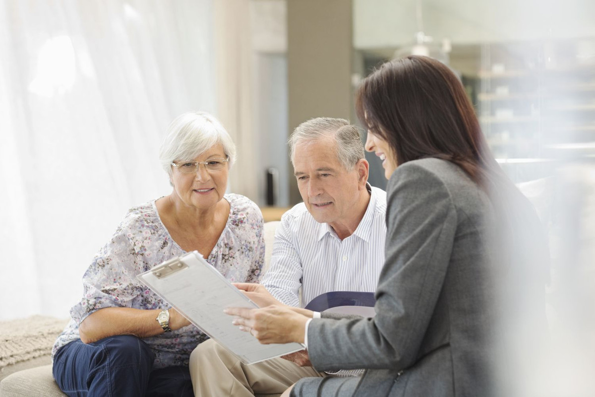 How A Retirement Financial Advisor Helps You Plan For Longevity?