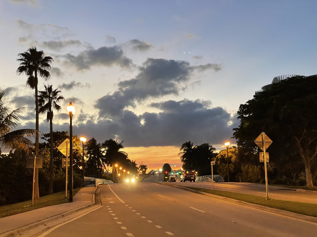 C126ABD9-C819-4EFE-A2DC-5CC6381F88AB