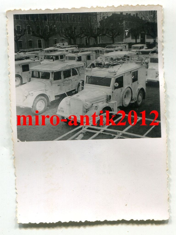 Foto, 8. Jäger-Division, PKW, Funkkraftwagen, Kf