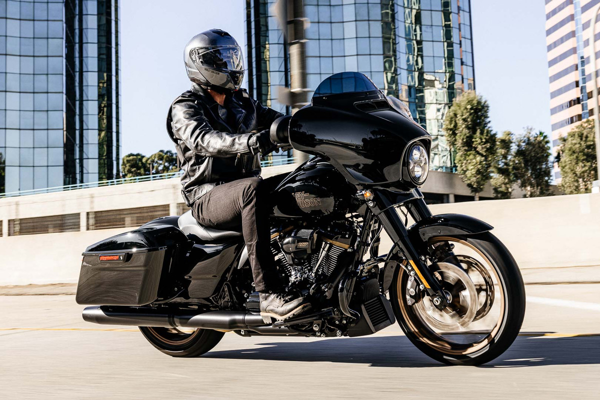 Бэггер Harley-Davidson Street Glide ST 2022