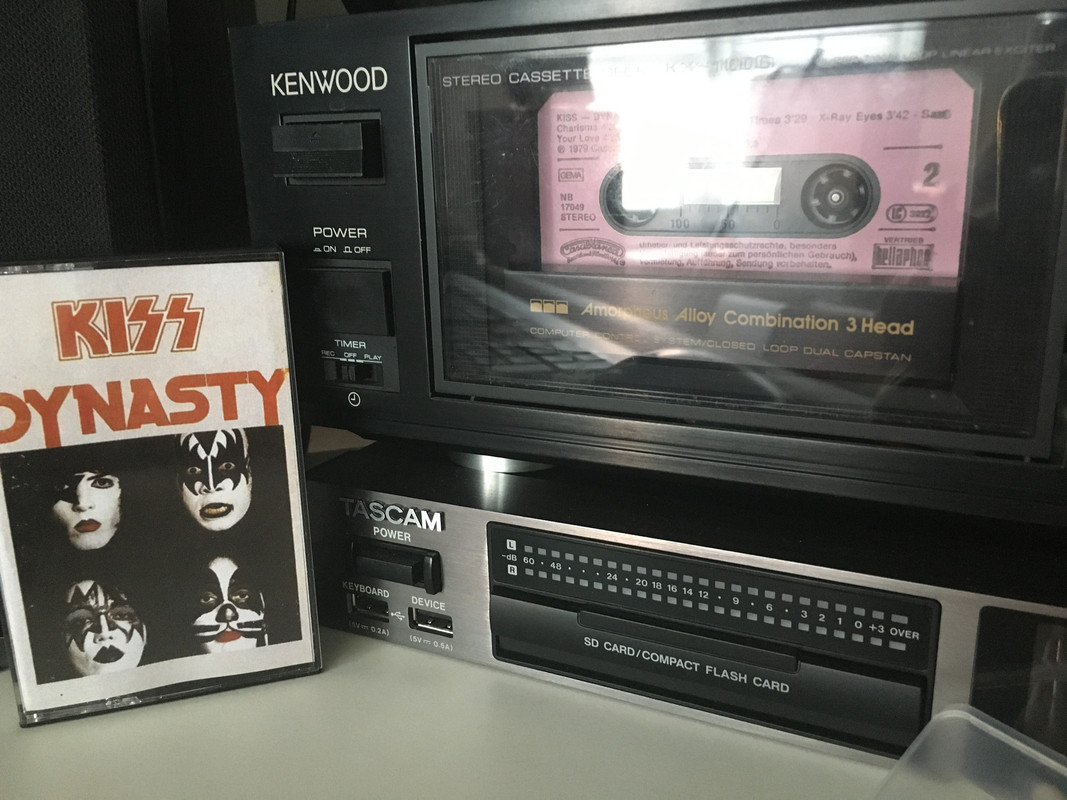 1D7F0B5E-499F-4A06-A0B2-B4DAF6359B38