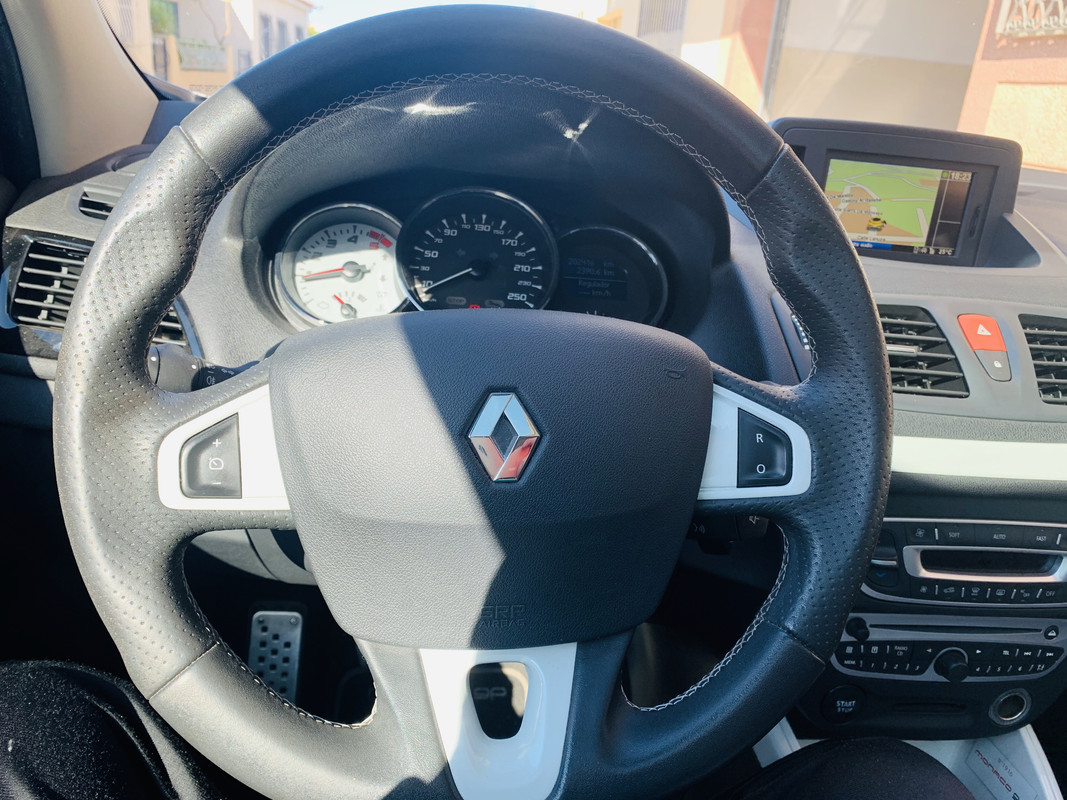 B9ACC28A-DBFF-4941-8B78-315A14CE1E77