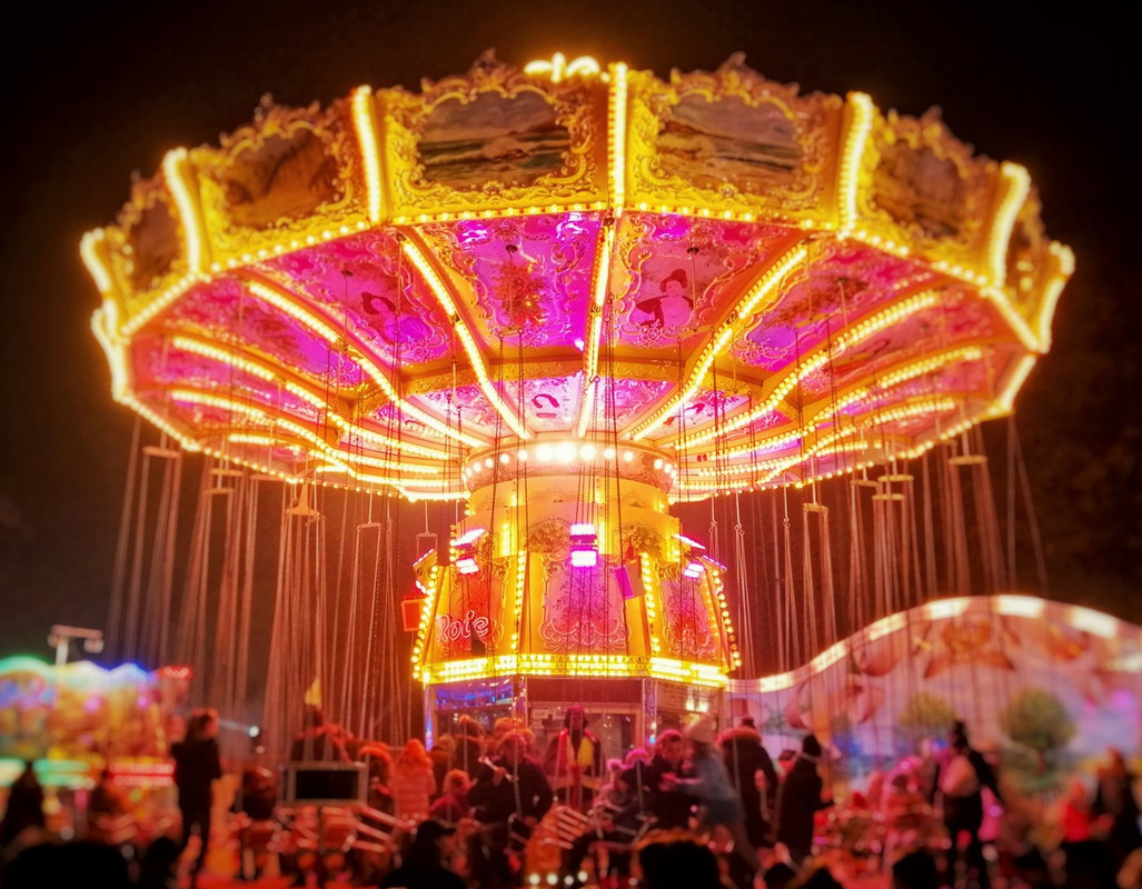 goldcarousel.jpg