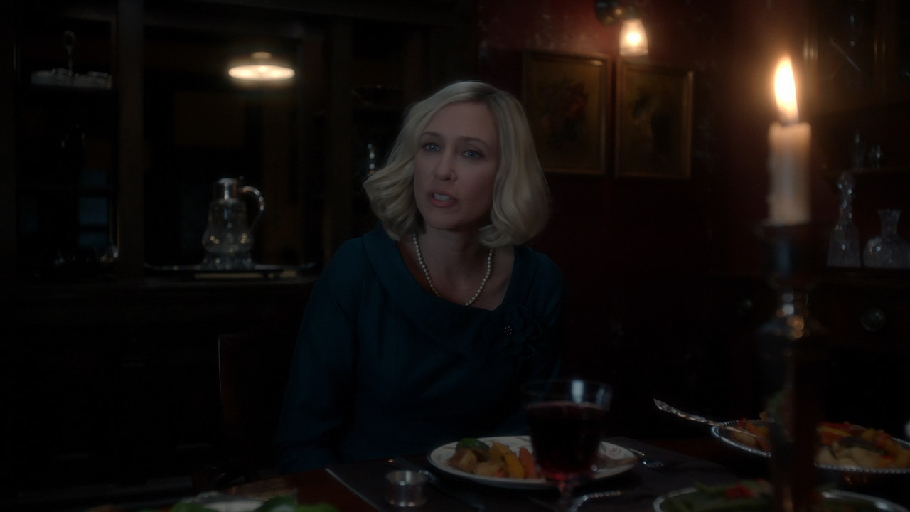 Bates Motel (2013) - S05E01 - Dark Paradise (1080p BluRay x265 R