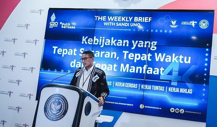Sandiaga Uno dalam
