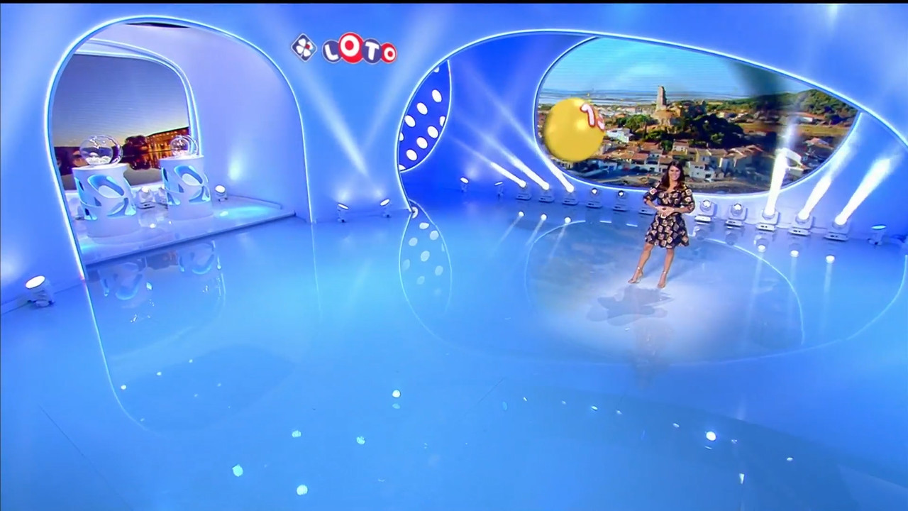 2021-10-25_20_00_TF1_Le-20h.mp4_snapshot_00.52.37.815