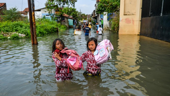 banjir-dayeuhkolot-bandung-Daun-News