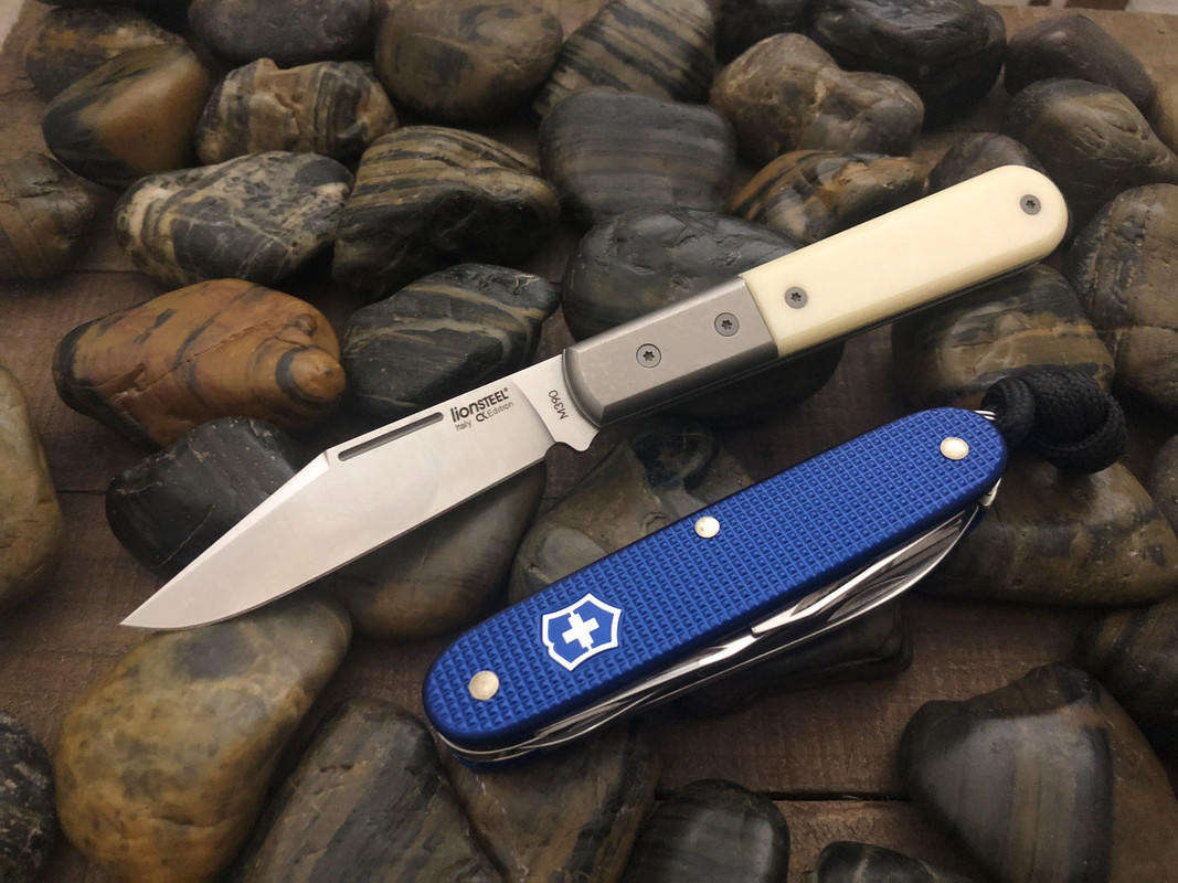 C9D007B8-FCFD-4393-9A19-677A0E1A14DE