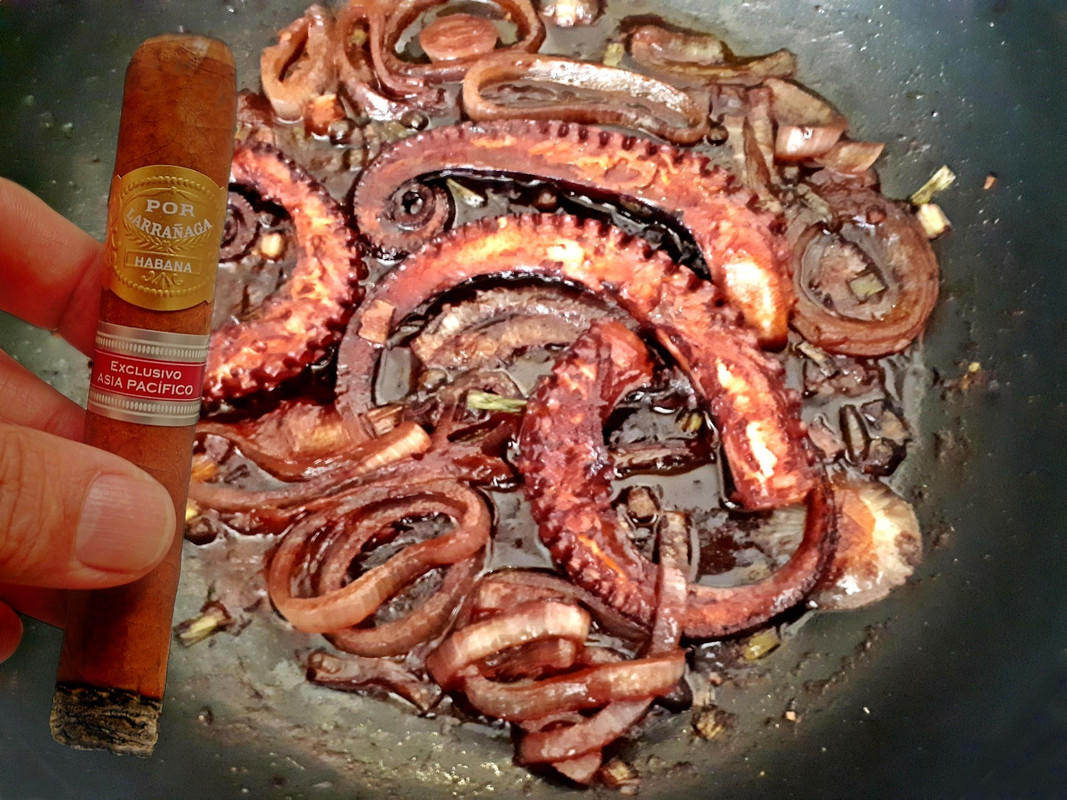 Por Larranaga Robustos de Larranaga Regional Asia Pacifico 2007 - the golden age of a golden ring...