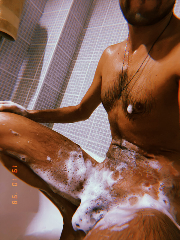 9C532F89-3462-4D27-8A99-D29D205B43D9