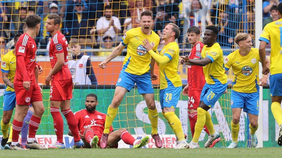 Nhận định, soi kèo Fortuna Dusseldorf vs Eintracht Braunschweig, 23h30 ngày 17/10 