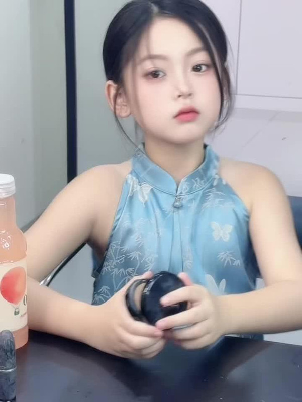 小提提TT,ロリータ,Lolita,萝莉塔,炉利,Loli,萝莉,亜炉,華炉,少女,甜妹